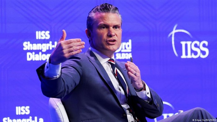 Menteri Perang AS Pete Hegseth menyerukan agar seluruh sekutu AS di Asia meningkatkan investasi di bidang keamanan (Edgar Su/REUTERS)