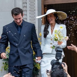 Happy Wedding! Dua Lipa dan Callum Turner Resmi Menikah