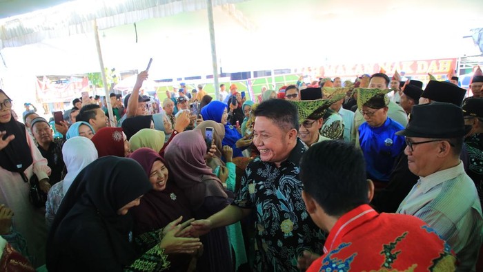 Herman Deru saat menghadiri acara di OKU Timur