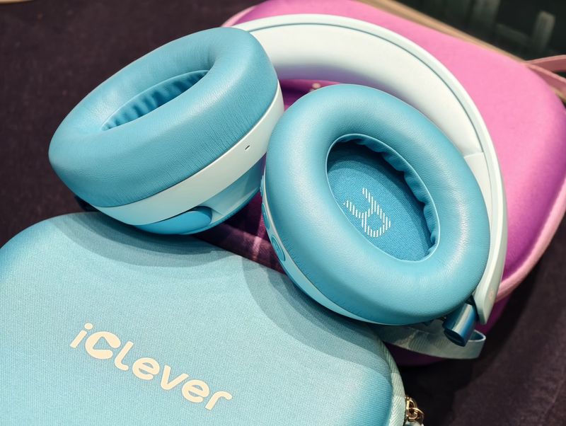 iClever QuietShield Q950 iClever QuietShield Q950