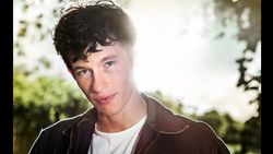 Intip Akting Callum Turner hingga ke Hollywood