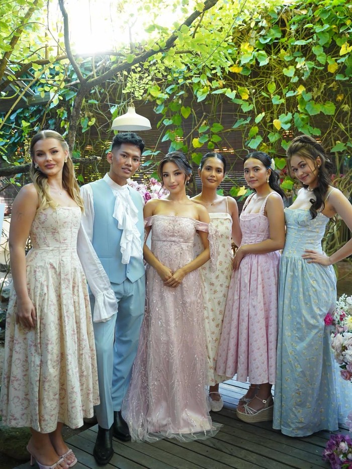 Jennifer Coppen bridal lunch.