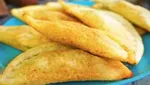 Tak Cuma Indonesia, Ini 8 Kembaran Pastel dari Berbagai Negara di Dunia!