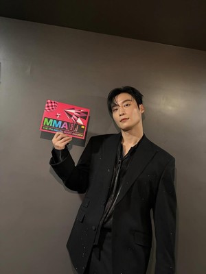 Pesona Aktor Heo Nam Jun Ganteng Maksimal