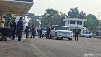 Prabowo Melayat Eks Menhan Ryamizard Ryacudu di Kemhan