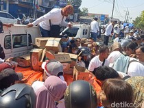 Peternak Blitar Bagi-bagi 1 Juta Telur Gratis, Protes Harga Anjlok
