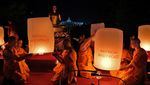 Ribuan Lampion Terangi Langit Borobudur Saat Waisak