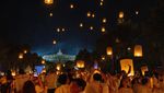 Ribuan Lampion Terangi Langit Borobudur Saat Waisak