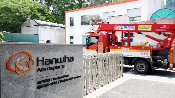 Situasi di pabrik Hanwha Aerospace di Daejeon, Korsel, usai dilanda ledakan mematikan (YONHAP/AFP) 