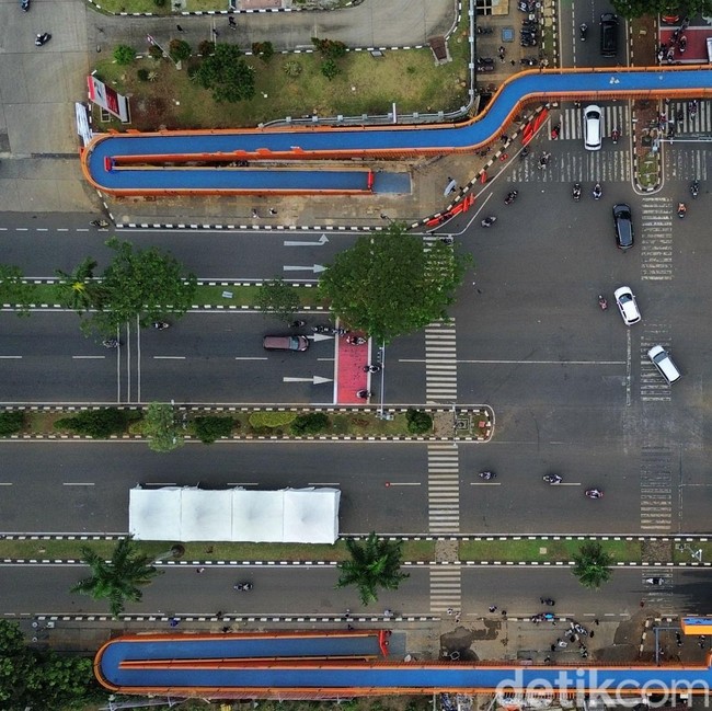 Skywalk Tegar Beriman Jadi Ikon Baru Cibinong