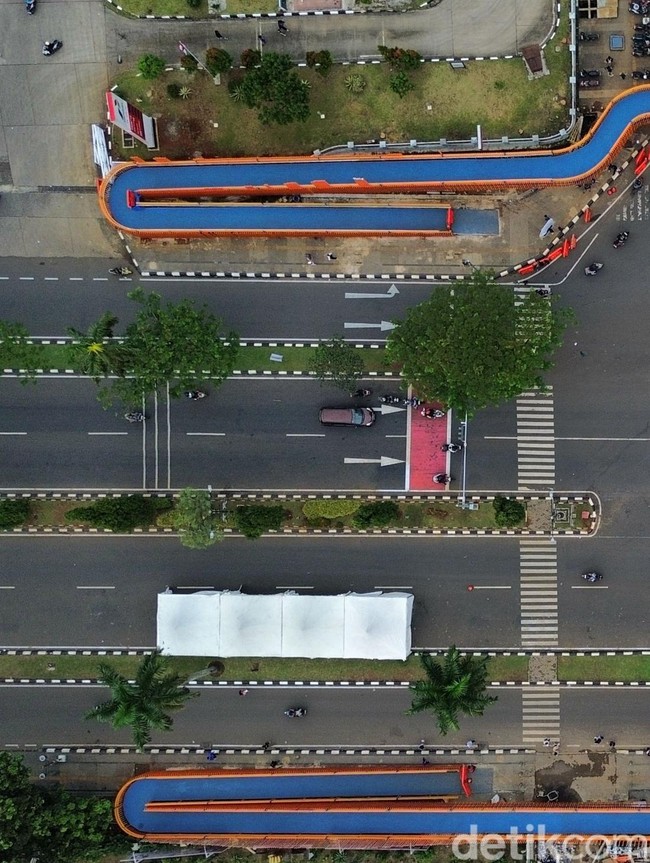 Skywalk Tegar Beriman Jadi Ikon Baru Cibinong