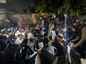 33 Remaja Diduga Hendak Perang Kelompok di Bone Ditangkap, 6 Sajam Disita