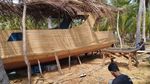 Kisah Abadi Pembuat Perahu Kayu Kemujan
