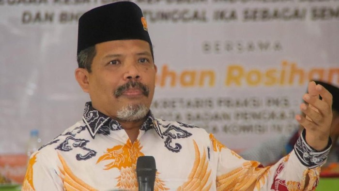 Wakil Ketua Badan Penganggaran dan Sekretaris Fraksi PKS MPR RI, Johan Rosihan