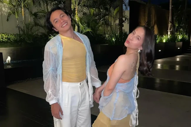 Tsaqib mengaku tak langsung pacaran dengan Zara Adhisty setelah berkenalan. Bahkan untuk sampai menjadi pasangan kekasih, penyanyi 25 tahun itu butuh waktu PDKT 5-6 bulan. Foto: Dok. Instagram Zara Adhisty, Tsaqib