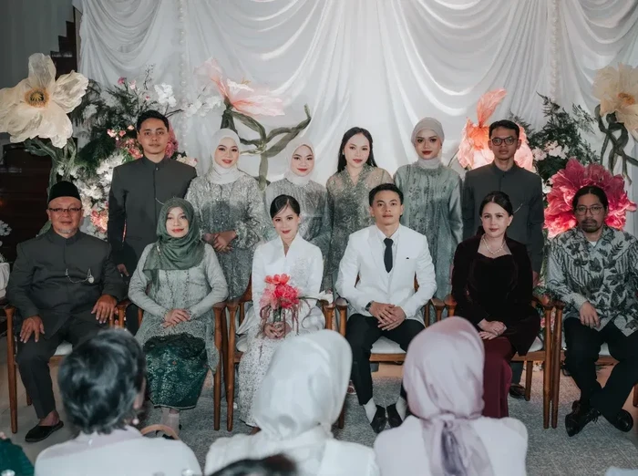 Adhisty Zara umumkan pernikahan dengan Tsaqib.