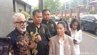 Modus Cek Kosong, Suami Bunga Zainal Rugi Rp 2,6 M dari Investasi Batubara