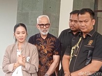 Suami Bunga Zainal Lapor Propam, Kecewa Penanganan Kasus Cek Kosong Lamban