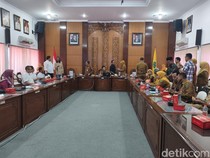 Bupati Subandi Bentuk Satgas Percepatan Penyelesaian Dampak Lumpur Lapindo