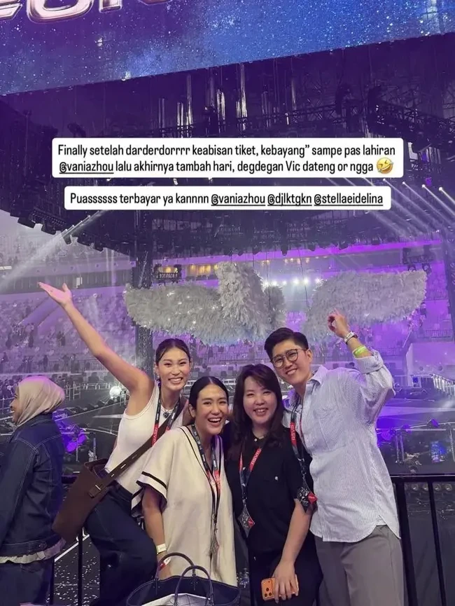 Gaya Para Artis Nonton Konser F4 di Jakarta, Syahrini Tampil Total Pakai Dasi