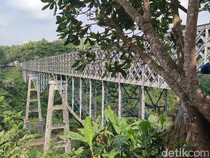 6 Fakta Aksi Nekat Pria di Jembatan Cirahong
