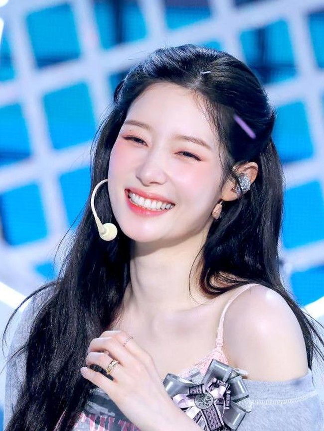 Cantiknya Effortless, Jung Chaeyeon Mode Idol Viral, Comeback Bareng I.O.I
