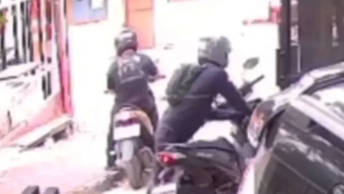 Kasus curanmor terjadi di Jalan Balai Rakyat, Kecamatan Kramat Jati, Jaktim. Maling motor sempat menodongkan senjata api (senpi) jenis pistol ke pemilik rumah. (Antara/dok Pribadi)