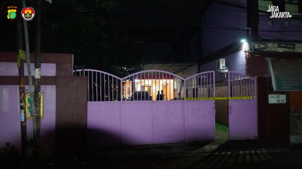 Kasus tewasnya WN Korsel berinisial BS (66) di Kabupaten Bekasi akhirnya terungkap. BS ternyata dibunuh orang suruhan mantan istrinya, SJ. (dok Polrestro Bekasi) Kasus tewasnya WN Korsel berinisial BS (66) di Kabupaten Bekasi akhirnya terungkap. BS ternyata dibunuh orang suruhan mantan istrinya, SJ. (dok Polrestro Bekasi)