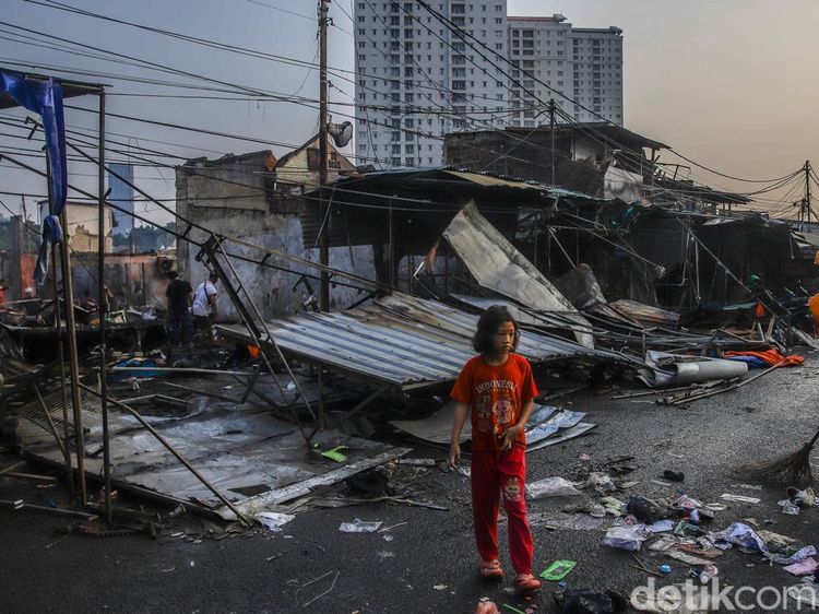 FOTO: Ratusan Rumah Hancur dan Hangus Dilalap Kebakaran Kemayoran