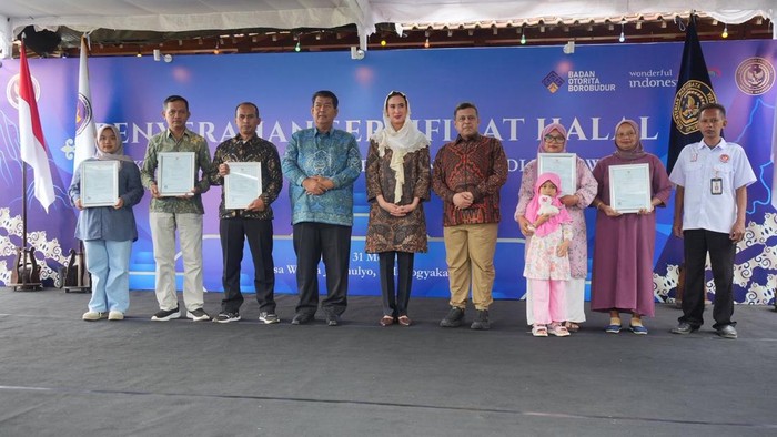 Kemenpar Puji BPJPH Fasilitasi 31.548 Sertifikat Halal UMK Desa Wisata