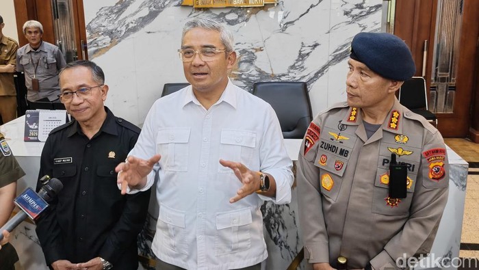 Konferensi pers pembentukan satgas antibegal di Kota Bandung.