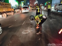 Hantam Median Jalan, Pemotor Tewas Terlindas Trailer di Taman Sidoarjo