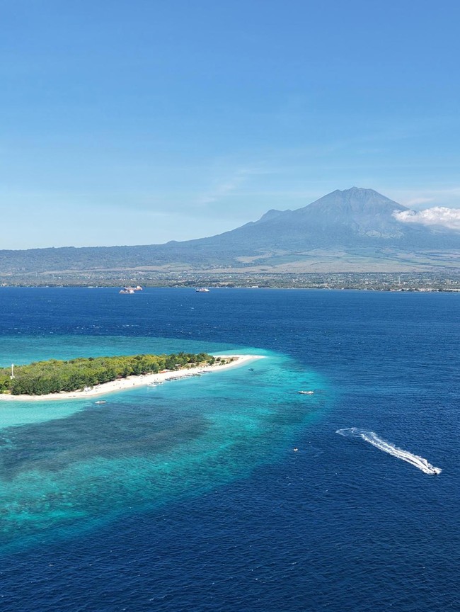 Menyusuri Maldives van Banyuwangi, Surga Kecil di Selat Bali