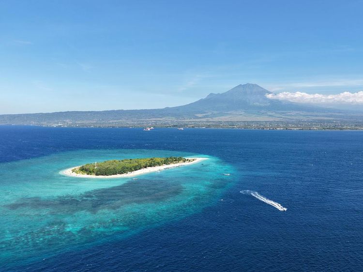 Menyusuri Maldives van Banyuwangi, Surga Kecil di Selat Bali