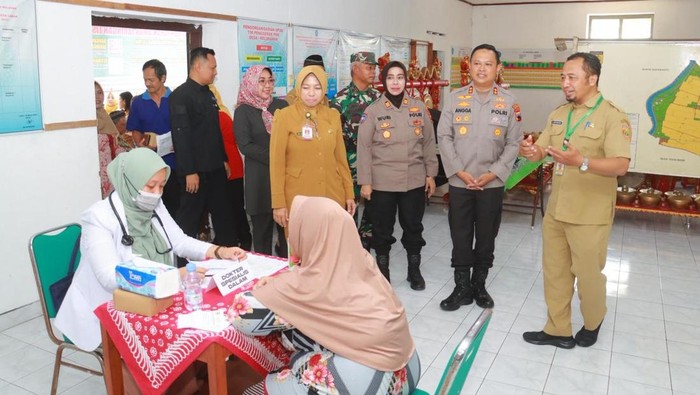 Polres Sukoharjo melalui Sat Binmas bersama Sie Dokkes Polres Sukoharjo dan Dinas Kesehatan Kabupaten Sukoharjo meluncurkan Program Tracing Tuberkulosis Paru. (Dok istimewa).