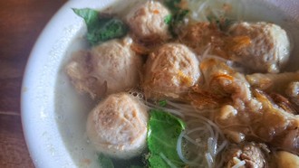 Resep Kuah Bakso yang Bening Gurih Berbahan Tulang Sapi