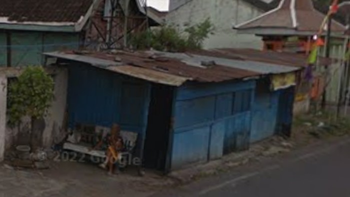 Rumah Sepasang Lansia di Solo Rumah Sepasang Lansia di Solo