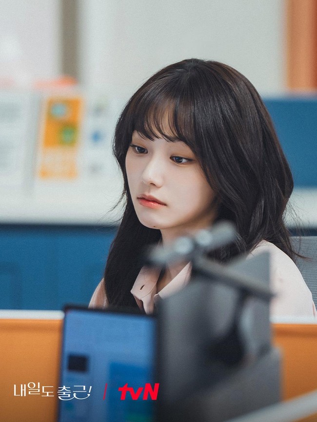 Kang Mina Gak Ikut Reuni I.O.I, Lagi Sibuk Kerja Kantoran