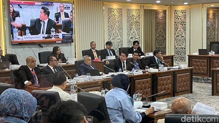 Serikat Pengacara Indonesia (SPI)  hadiri RDPU dengan Pansus RUU HPI DPR