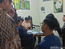 Sidang Mediasi Gugatan Ijazah Jokowi di PN Solo Ditunda