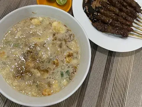 5 Tempat Makan Soto Paling Ikonik di Jakarta yang Enaknya Legend Banget!