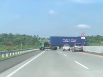 Video Heboh Truk Trailer Putar Balik di Tol Semarang-Solo