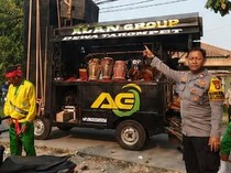 Video: Detik-detik 5 Orang Penarik Sound Sisingaan Tersengat Listrik di Cikarang