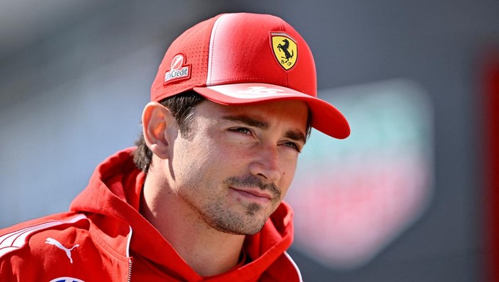 Charles Leclerc perpanjang kontrak di Ferrari.