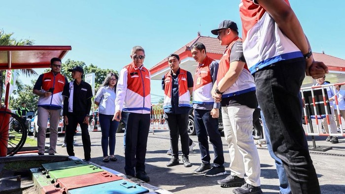 Dewan Komisaris Pertamina Cek Langsung Fasilitas & Layanan di SPBU Bali