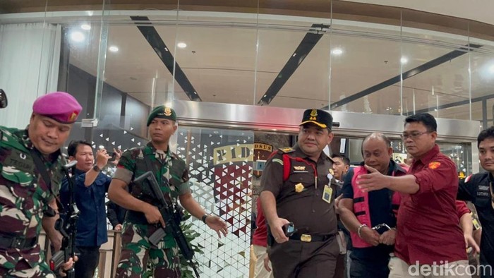 Eks Kepala BGN Dadan Hindayana ditahan Kejagung