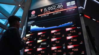 Asing Ramai-ramai Jual Saham GOTO Saat IHSG Melemah