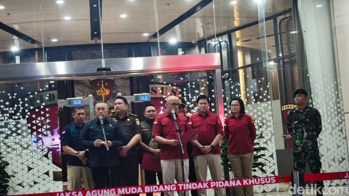 Jumpa pers Kejagung kasus Eks Kepala BGN Dadan Hindayana