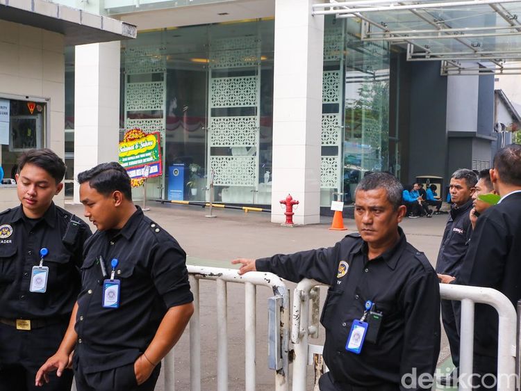 Kantor BGN Digeledah Kejagung, Akses Gedung Ditutup