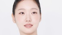 Kecantikan Kim Go Eun Viral, Disebut Mirip Lukisan Wanita Khas Korea
